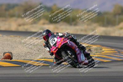 media/Dec-17-2022-SoCal Trackdays (Sat) [[224abd9271]]/Turn 7 Set 1 (1125am)/